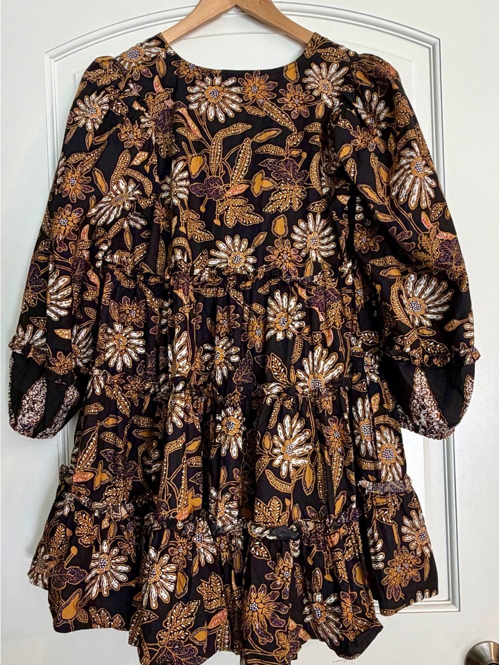Cleobella Tilda Mini Dress in a black and gold floral Organic Cotton Size M - Picture 3 of 8